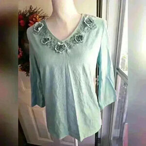 Krazy Kat women's shirt size large light blue floral neck